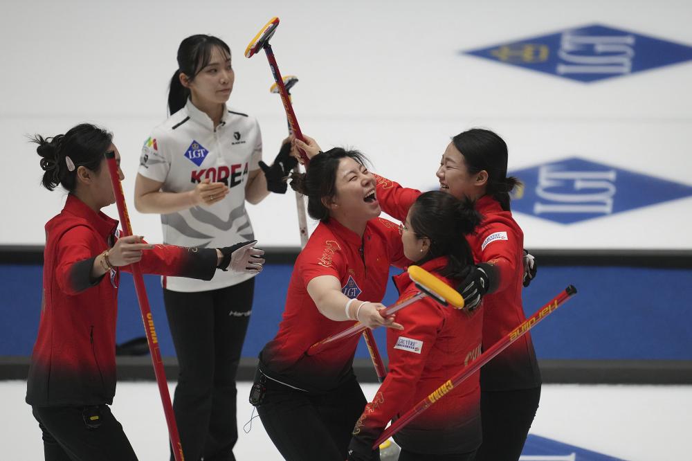 球队中场的 球队中场的